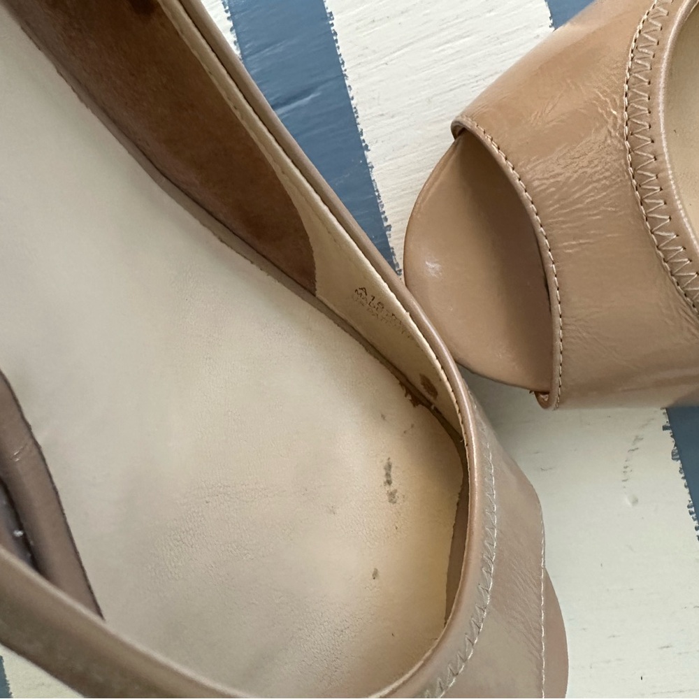 Cole Haan by Nike Air Women’s Peep Toe Patent Leather Wedge - Picture 6 of 9